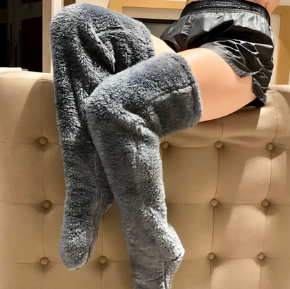 Fluffy Feet – Lange hygge­sokker i blød fleece
