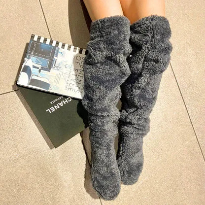 Fluffy Feet – Lange hygge­sokker i blød fleece